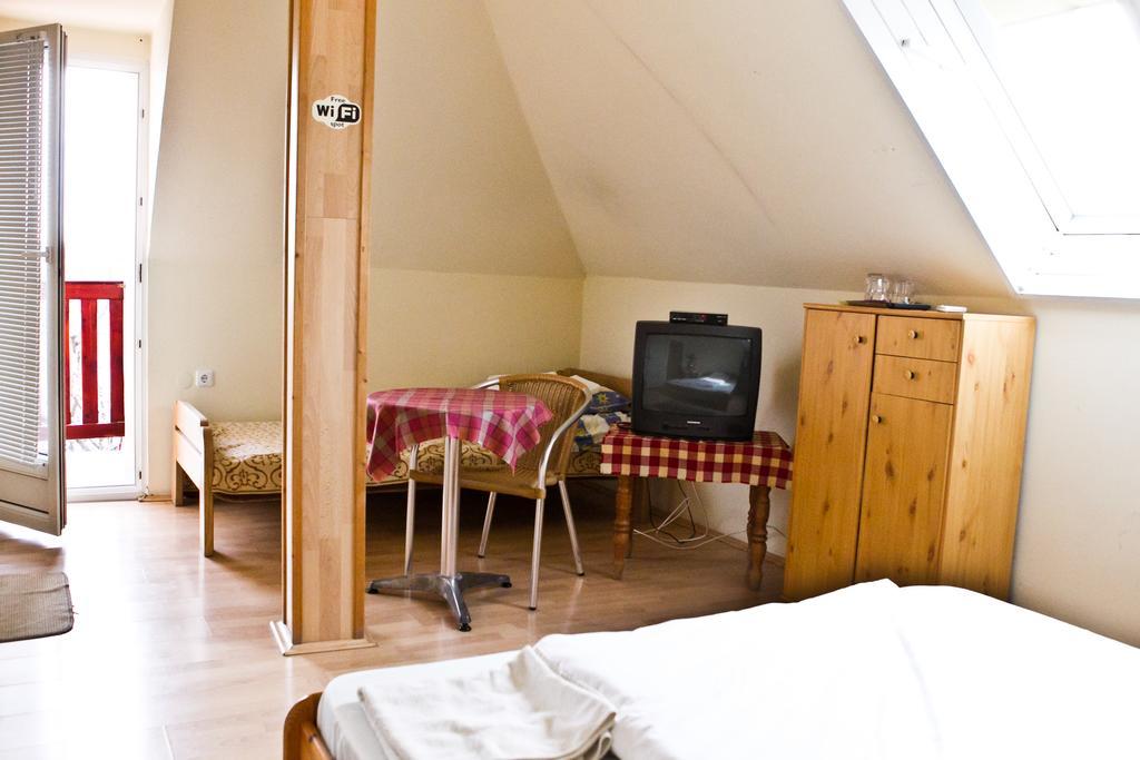 Szekely Fogado Bed & Breakfast Tunyogmatolcs Cameră foto